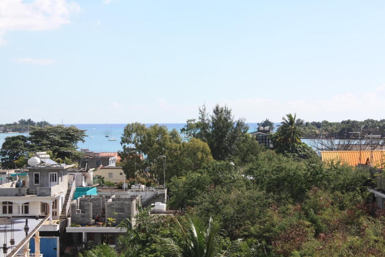 Roi Holiday Stay Grand Bay Luaran gambar
