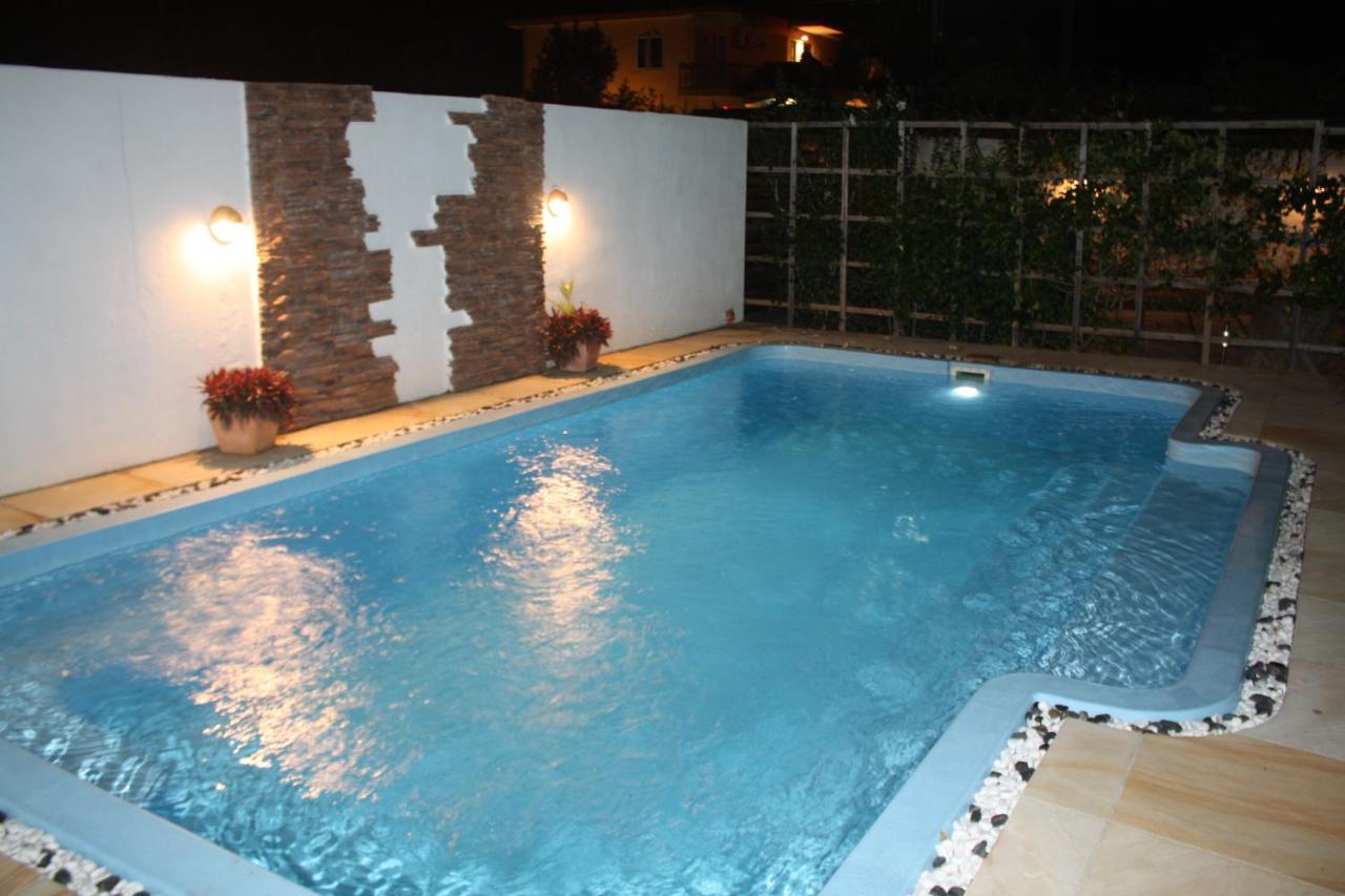 Roi Holiday Stay Grand Bay Luaran gambar