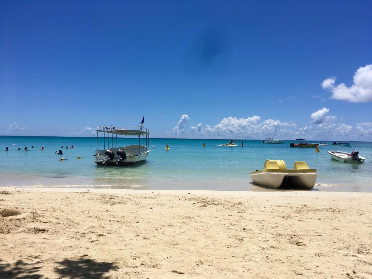 Roi Holiday Stay Grand Bay Luaran gambar